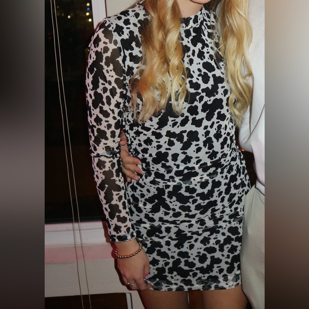 Stylish Black and White (Cow) Patterned Long Sleeve Western Dress